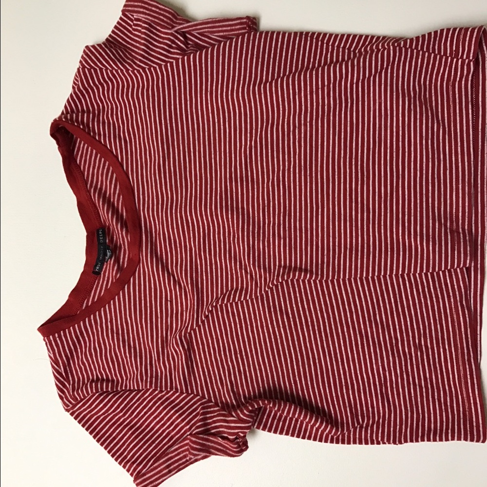 Cropped stripped T
