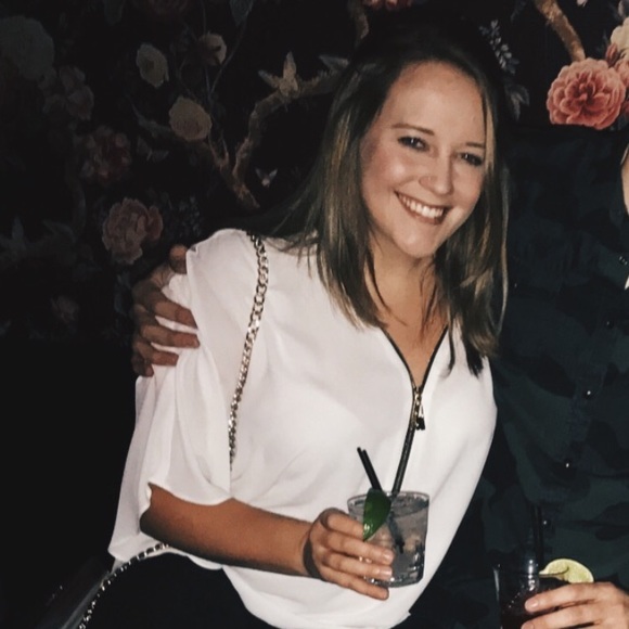 Meet your Posher, Rebecca - Picture 1 of 1