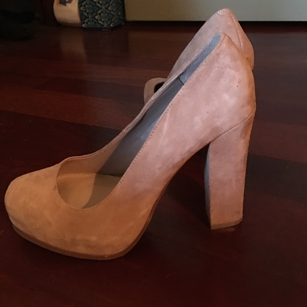 Price Drop! Steve Madden Sabrina nude suede heels