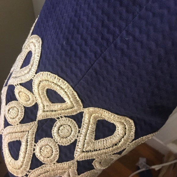 Lilly Pulitzer navy and gold dress! - Picture 4 of 4