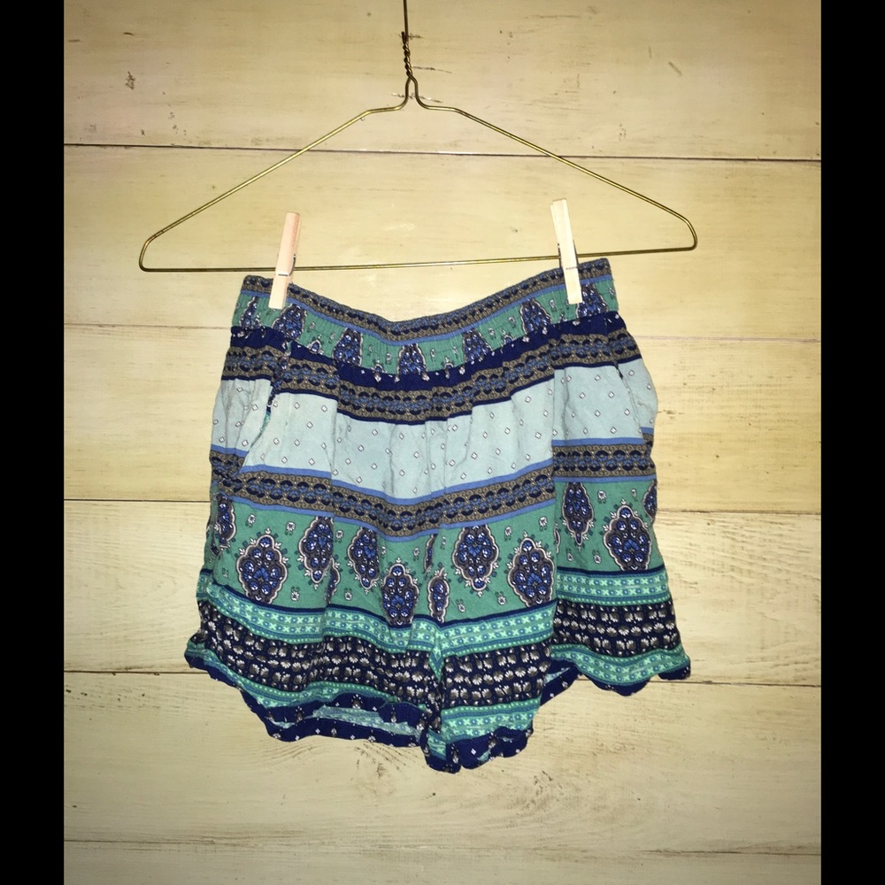 Target - Mossimo loose fitted blue print shorts