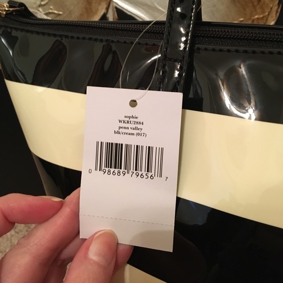 3 brand new Kate spade bags♠️ - Picture 6 of 7