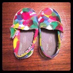 TOMS girls toddler shoes