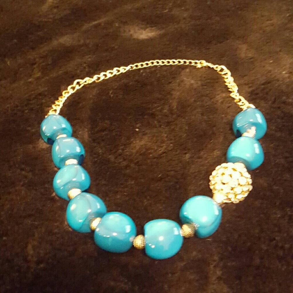 Beautiful Murano Glass Necklace with Gold Tone & S