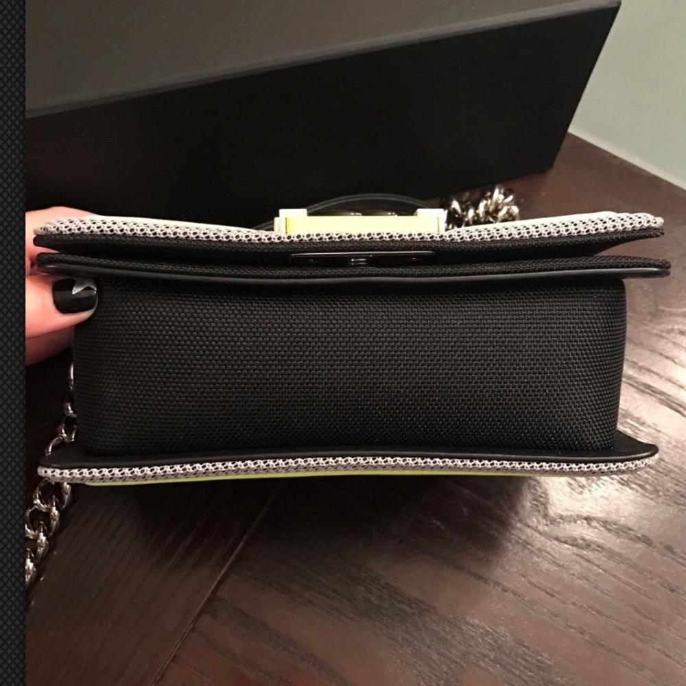 🖤✨CHANEL Black/Neon Mesh/Resin Small Le Boy✨🖤 - Picture 3 of 8