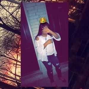 Meet your Posher, Iris