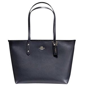 NWT Coach City Zip Tote