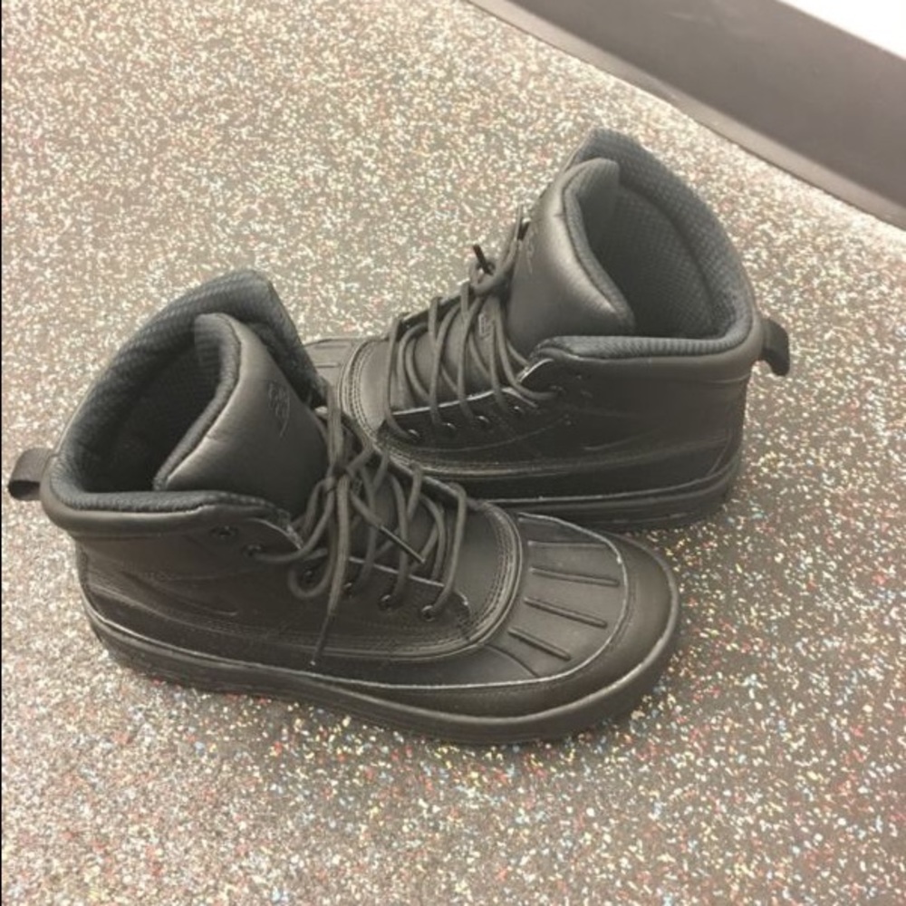 Nike Woodside II Boots