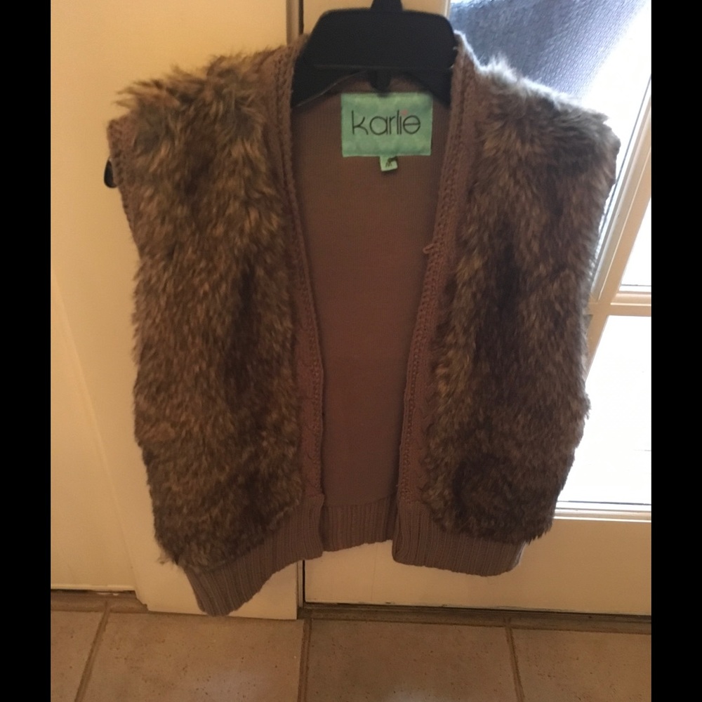Karli fur vest, worn once