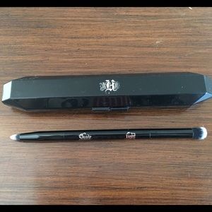 Kat Von D shade Light double ended Eyeshadow brush