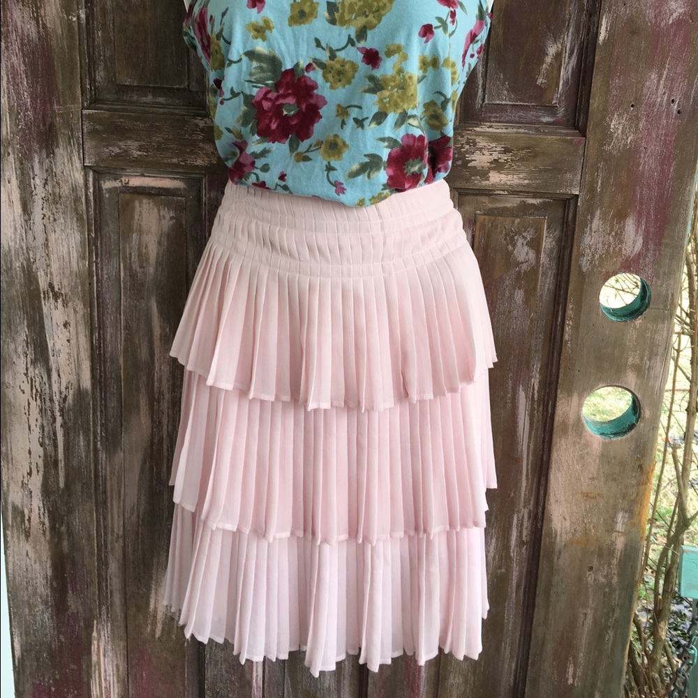 Wet seal pleated ruffle skirt.