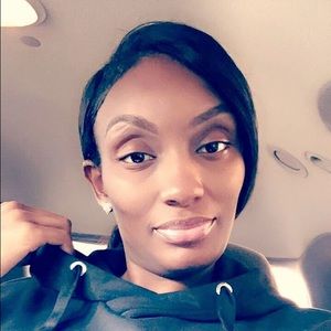 Meet your Posher, Candace