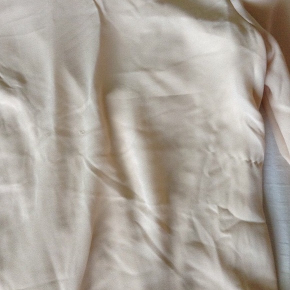 Iris Cream Shift Dress with Bell Sleeves & Crochet - Picture 4 of 4