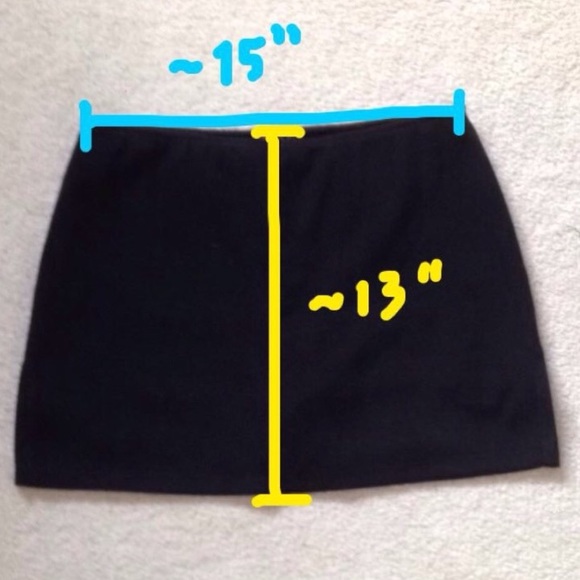 🎉 SOLD ON DP HOT KISS BLACK VELVET (?) SKORT - Picture 4 of 4