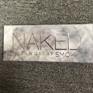 Urban Decay Naked Smokey Pallet