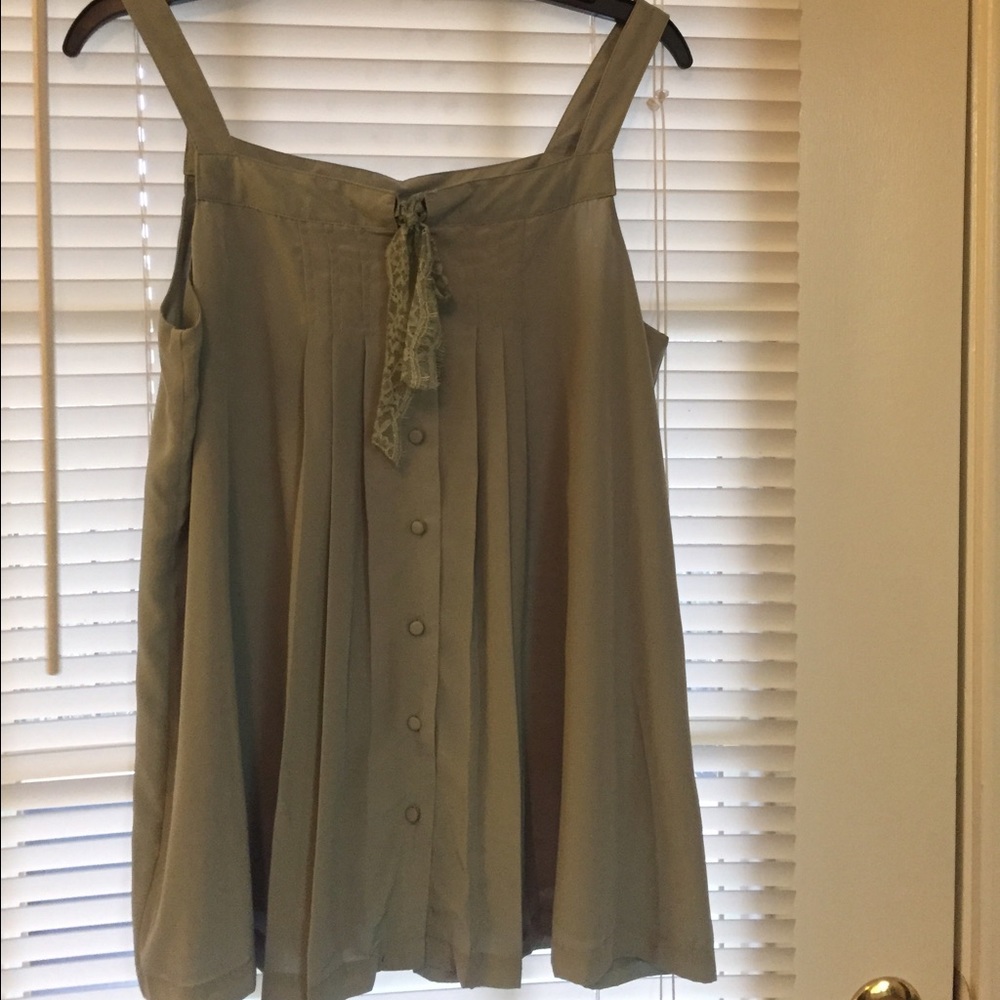 Women's  Sleeveless Top 👚