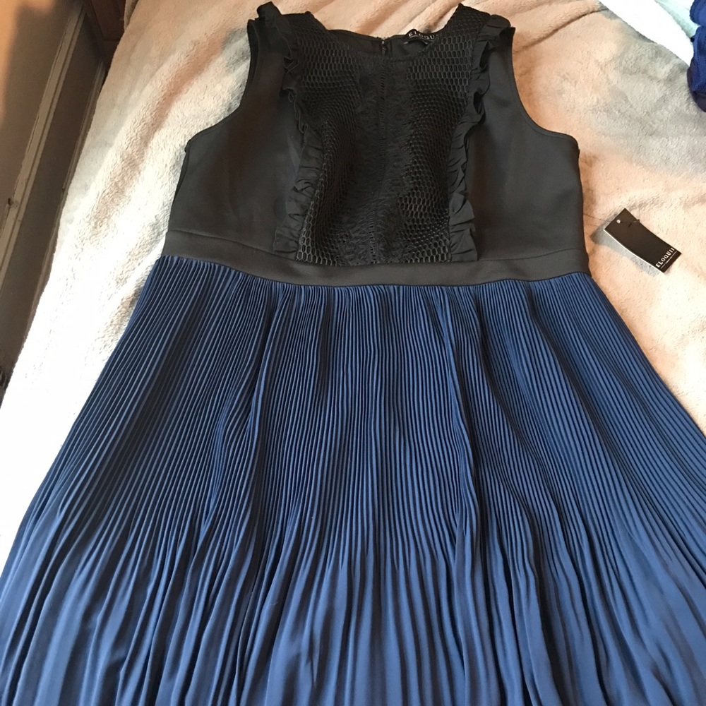 Size 16W Eloquii NWT pleated blue and black dress