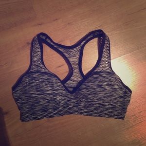 VS padded sports bra