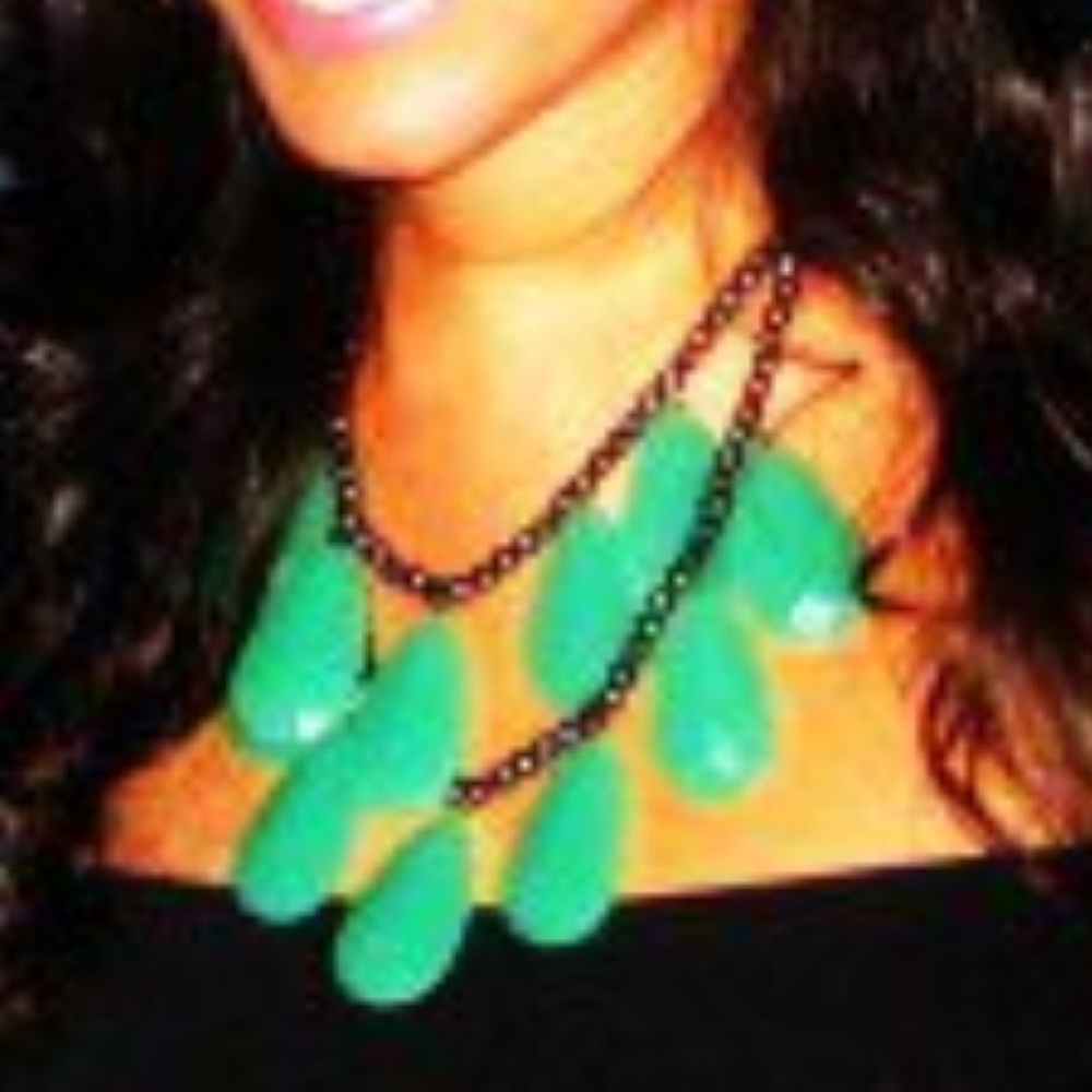 Gorgeous green glamorous necklace💚💚💚
