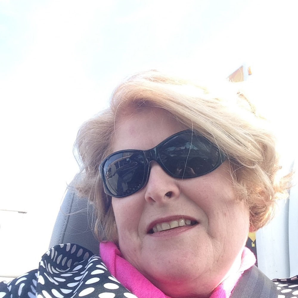 Meet your Posher, Andrea
