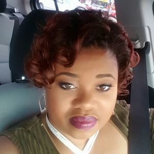 Meet your Posher, Latonya