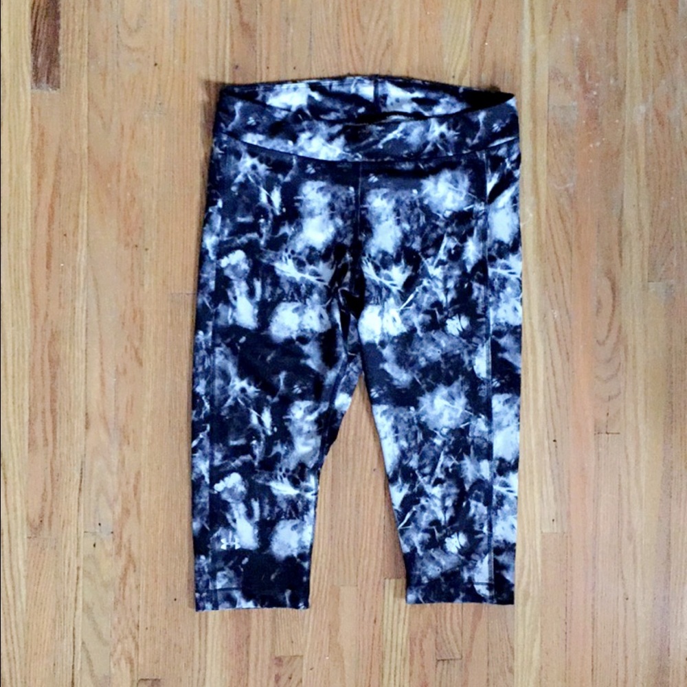 UNDER ARMOUR tie dye leggings