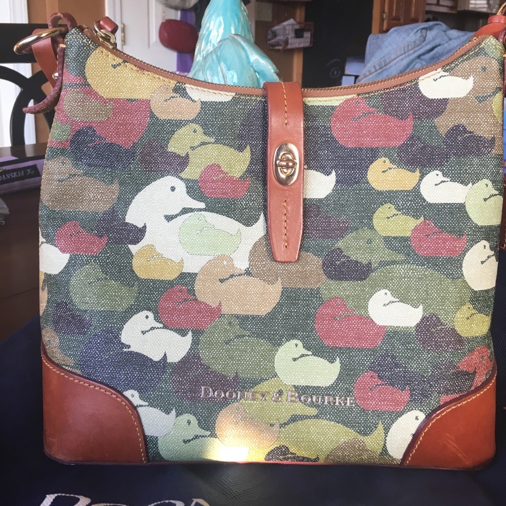 Dooney & Bourke