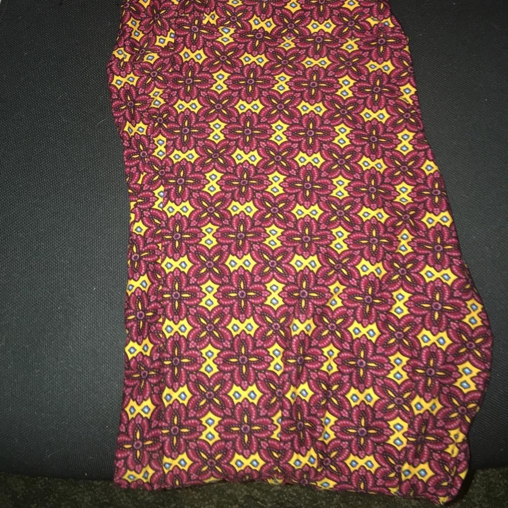 Lularoe tall and curvy leggings