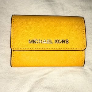 Michael Kors Jet Set Travel Wallet &a Coin Purse