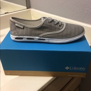 Columbia women's canvas