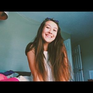 Meet your Posher, Rachel