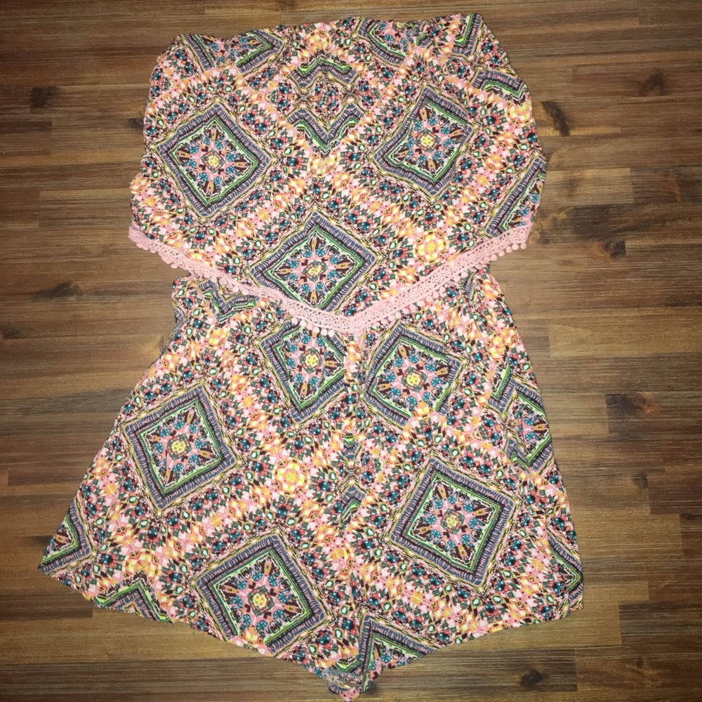 EUC Strapless Romper size XS