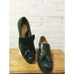 FLUEVOG green Adrianna Beezies size 38