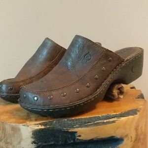 Born Clogs