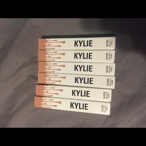 Kylie lipgloss "SO CUTE"