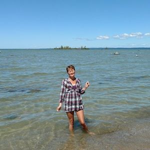 Meet your Posher, Debra