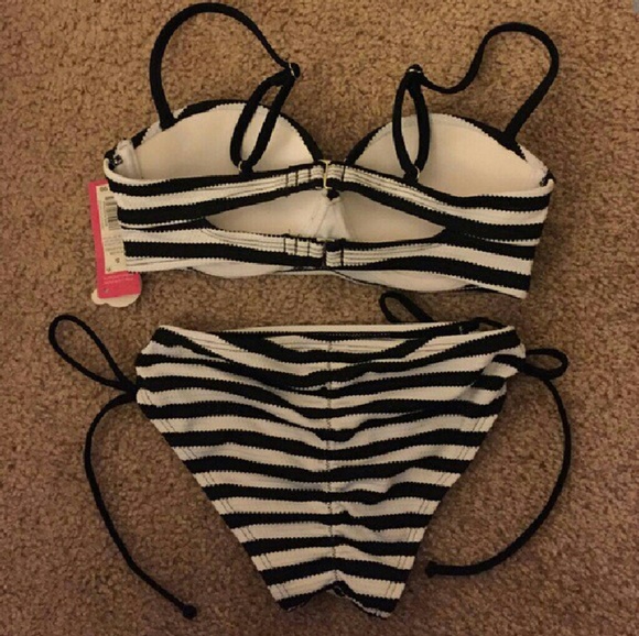 NWT black and white bikini - Picture 2 of 2
