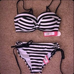 NWT black and white bikini