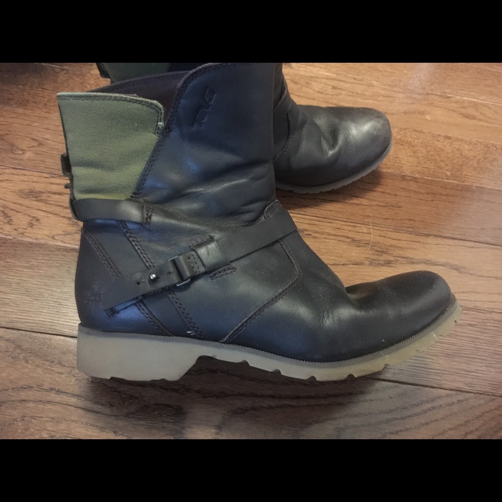 Teva boots