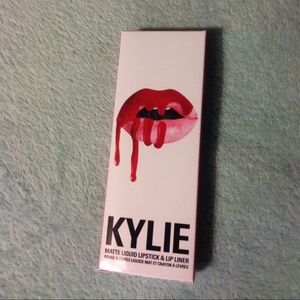 Mary Jo K lipkit