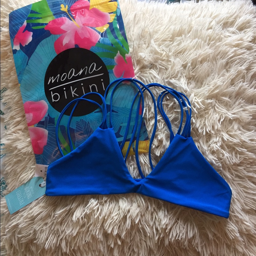 ‼️SOLD‼️Blue Moana Lulu top