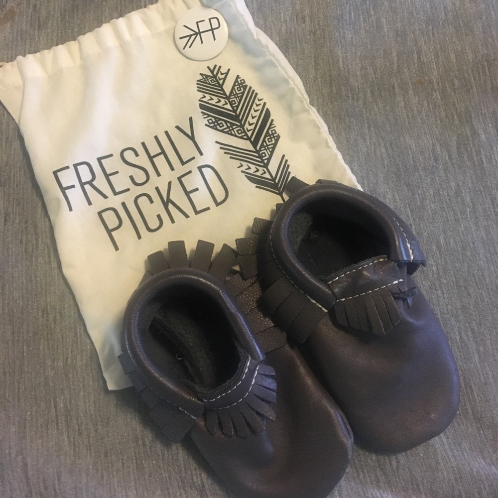 Freshly picked. Size 6. Toddler