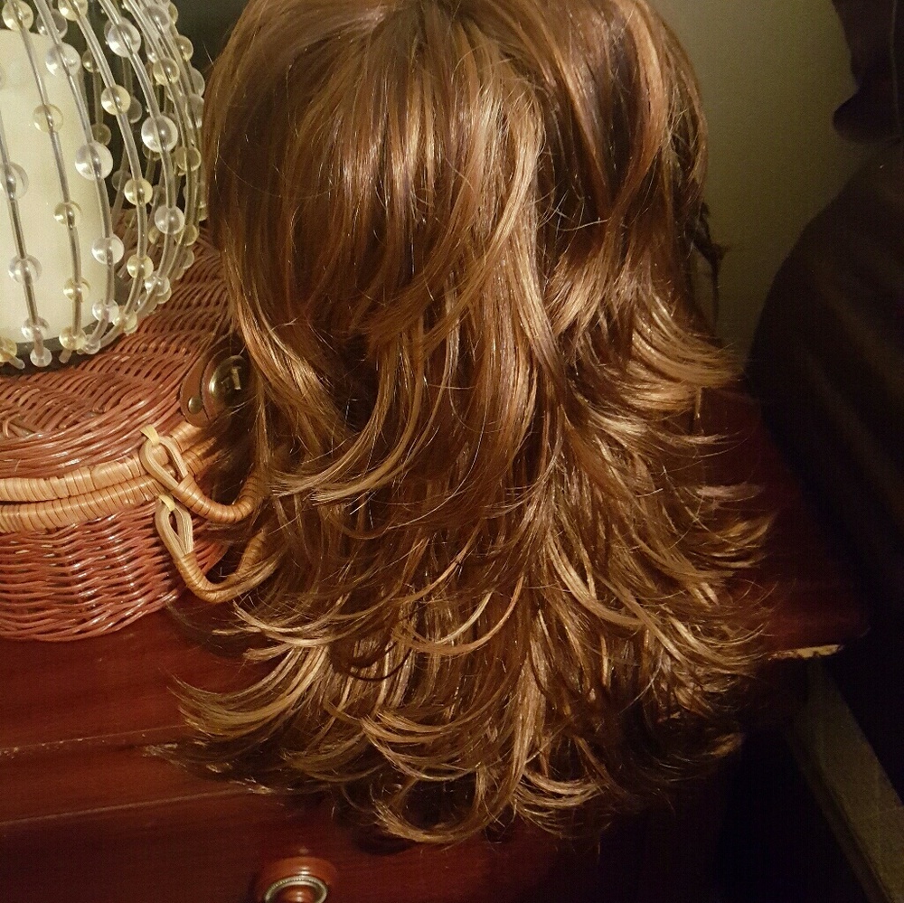 Wigs - Picture 4 of 5