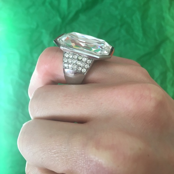 Large Diamond Statement Ring Express size 6 - Picture 3 of 4