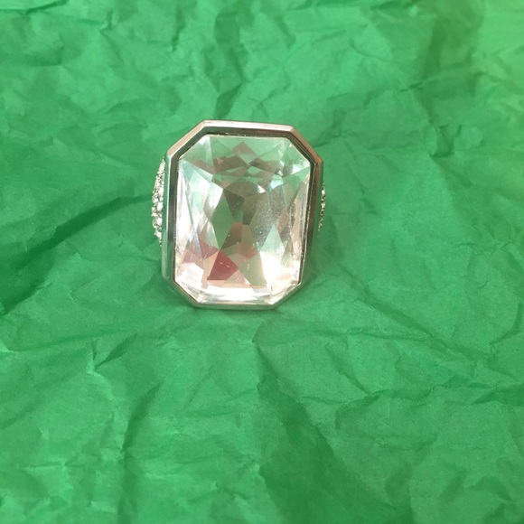 Large Diamond Statement Ring Express size 6 - Picture 4 of 4