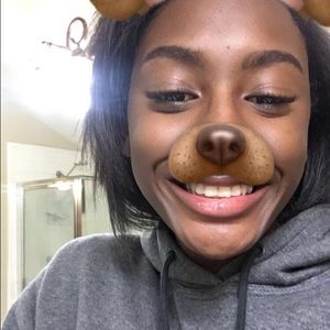 Meet your Posher, Khalia