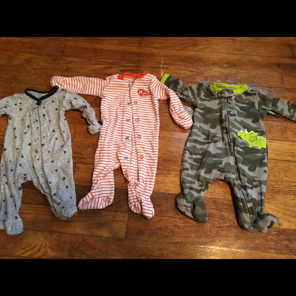 Newborn Carter's sleepers