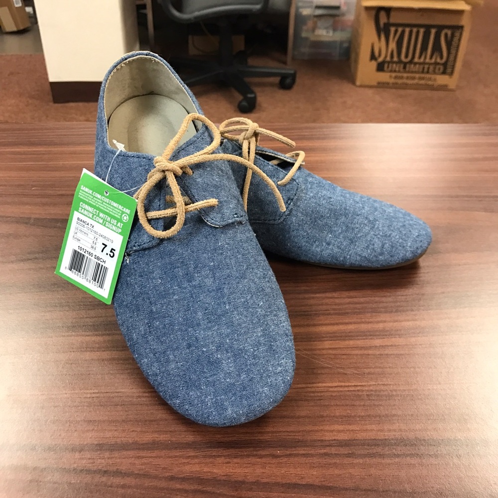 Sanuk Bianca TX shoes.