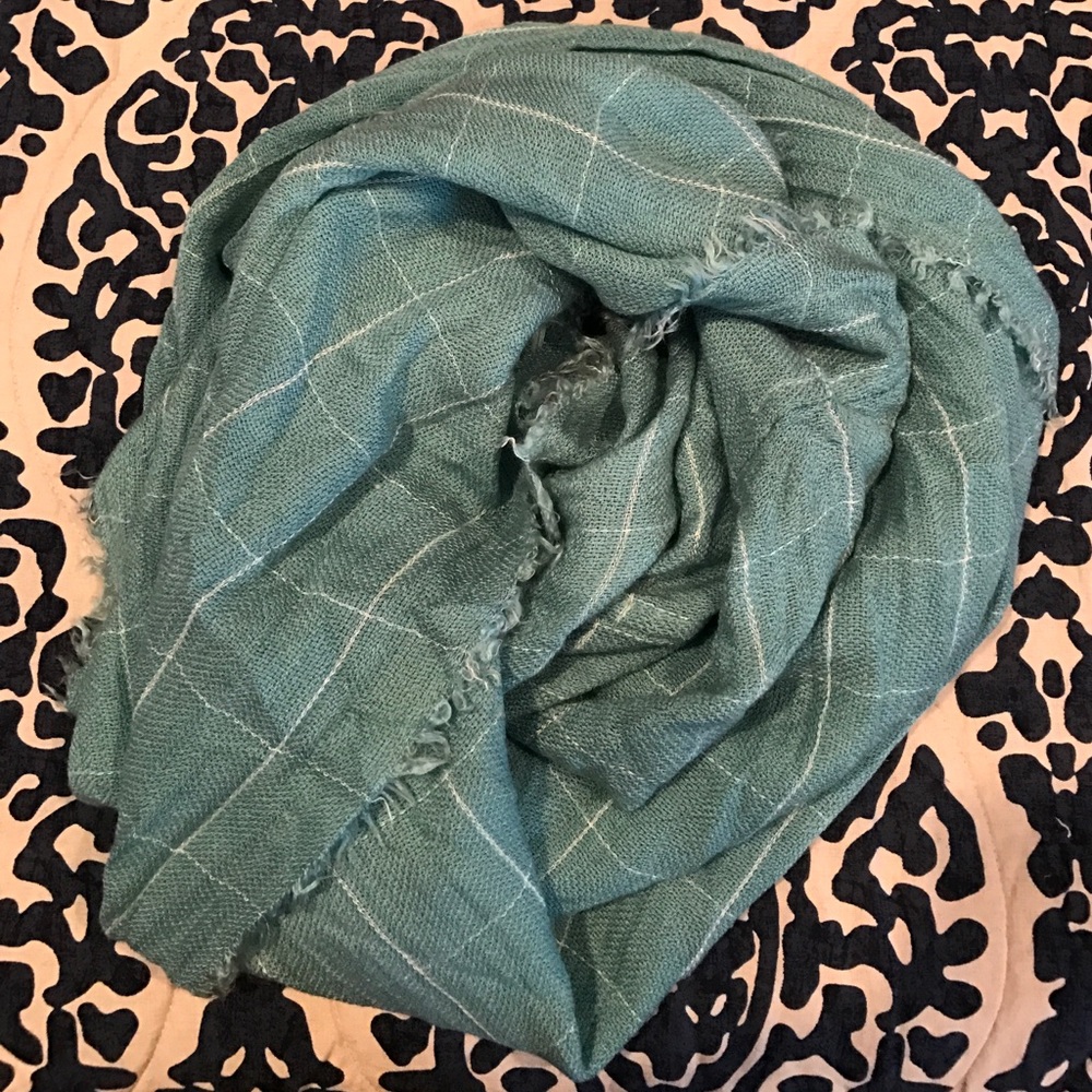 Beautiful Infinity scarf!