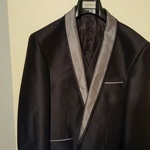 Black and platinum tuxedo
